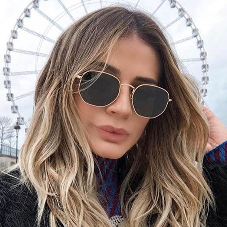 Round Sunglasses - Tha Shade