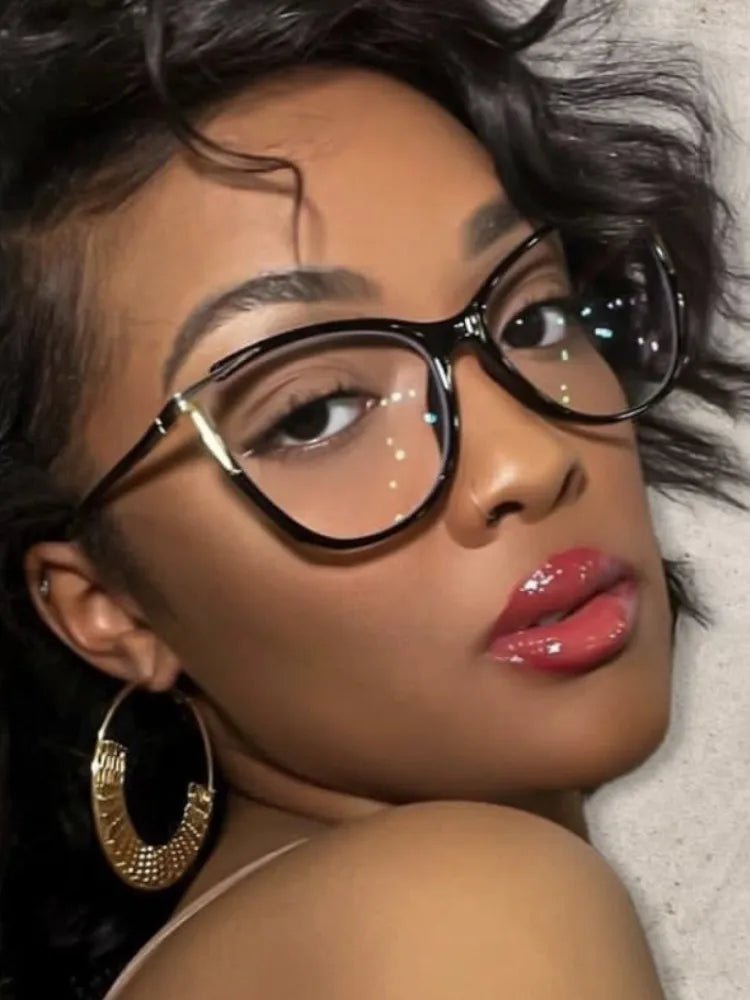 Abigail Eyeglasses - Tha Shade Eyeglasses