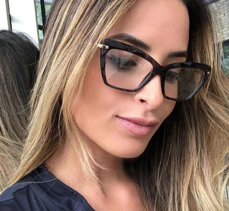 Annalise Eyeglasses - Tha Shade Eyeglasses