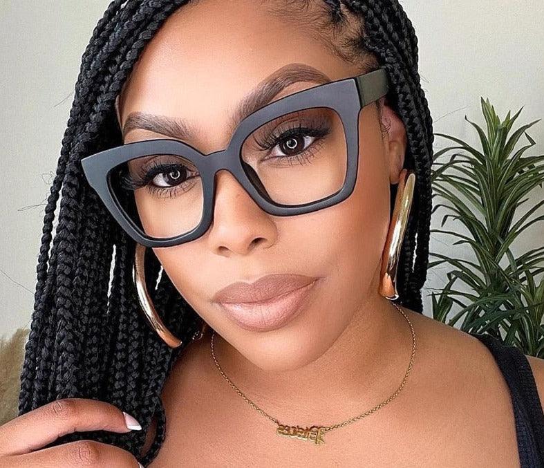 Isabella Eyeglasses - Tha Shade Eyeglasses