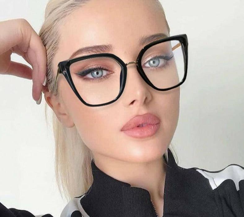 Liliana Eyeglasses - Tha Shade Eyeglasses