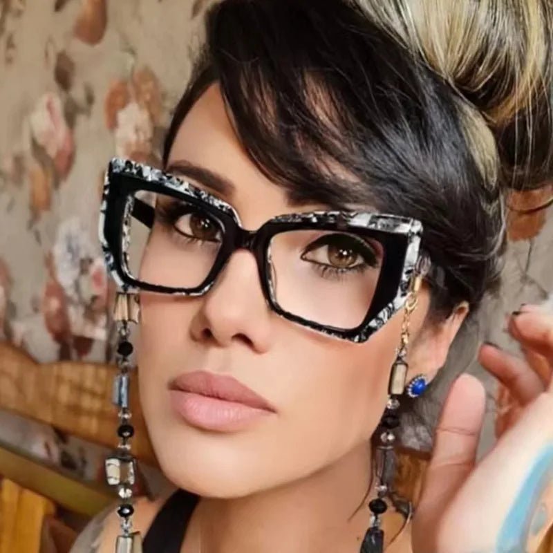 Svetlana Eyeglasses - Tha Shade Eyeglasses